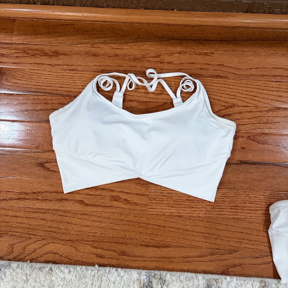 HALARA Women's Double Strap White Sports Bra Lot of 2 - Picture 3 of 4